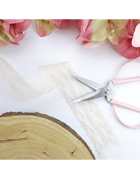 Maquillaje double lace ribbon