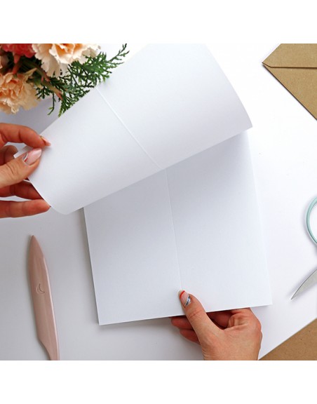 'ComuniCard' DL card pad with cleft