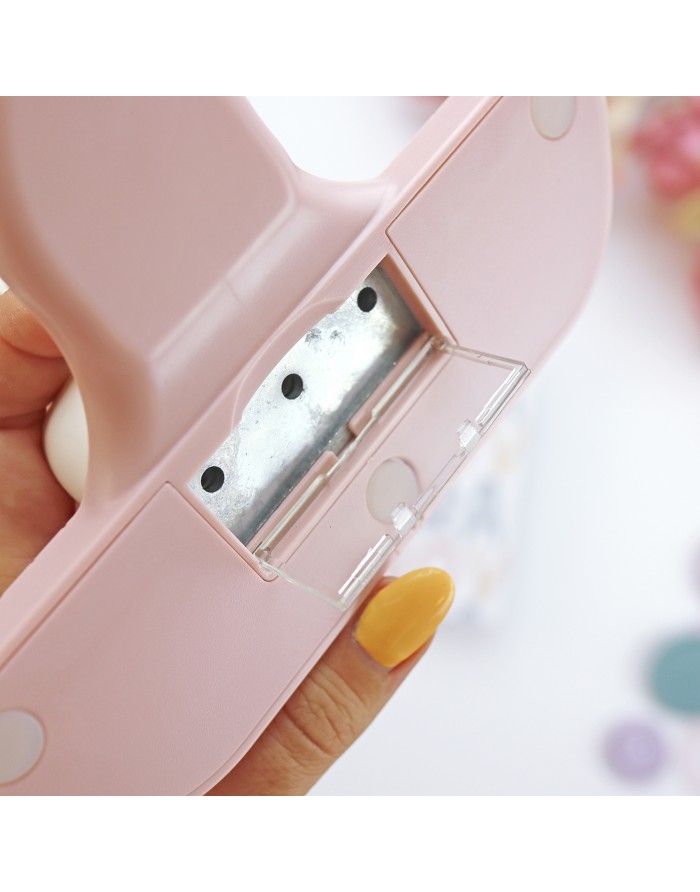 Wire-o punch, Alúa Cid