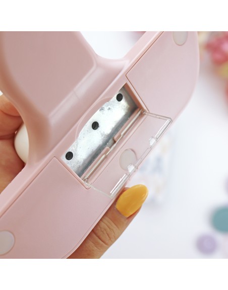 Wire-o punch, Alúa Cid