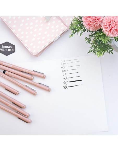 Complete range of drawing pens livinglavidacuqui | Alúa Cid