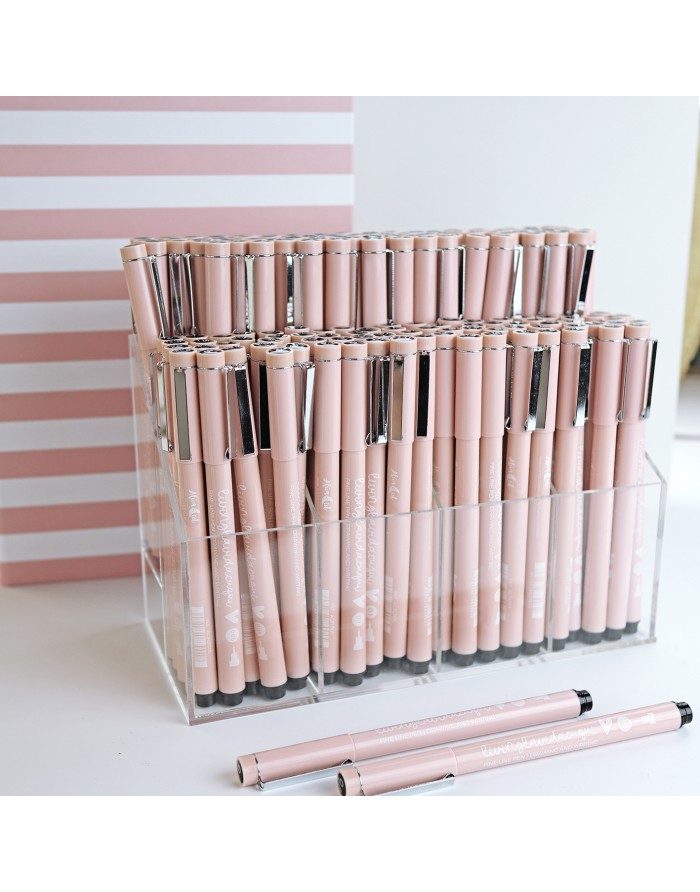 Complete range of drawing pens livinglavidacuqui | Alúa Cid