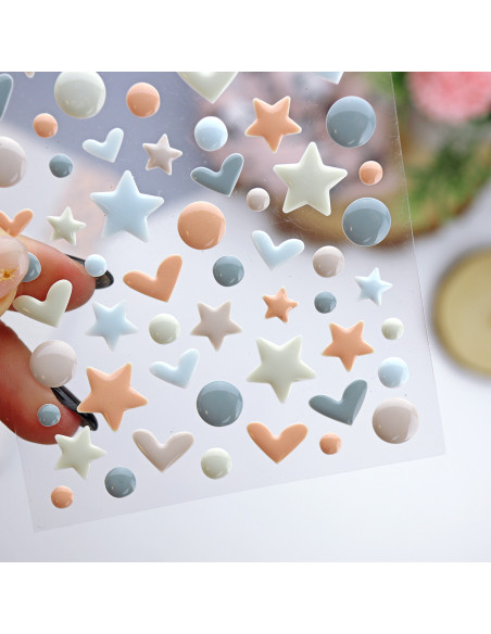 Pequeño panda enamel dots