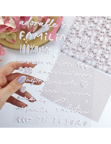 En Familia. White puffy stickers | Rita´s Diary