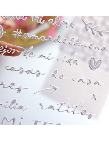 En Familia. White puffy stickers | Rita´s Diary