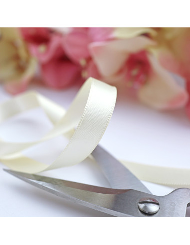 Blanco roto satin ribbon