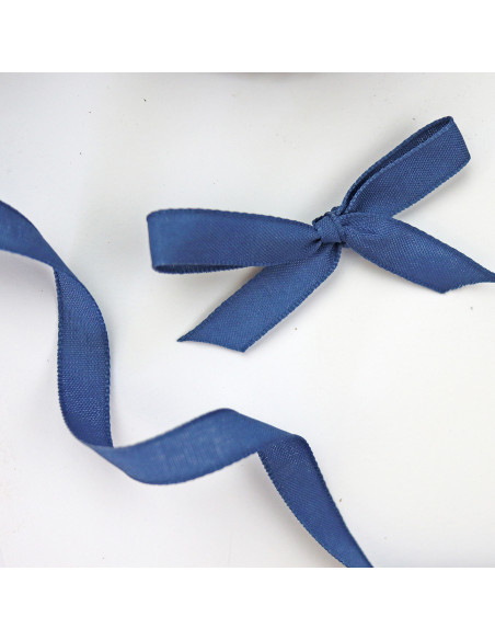 Azul índigo color linen ribbon