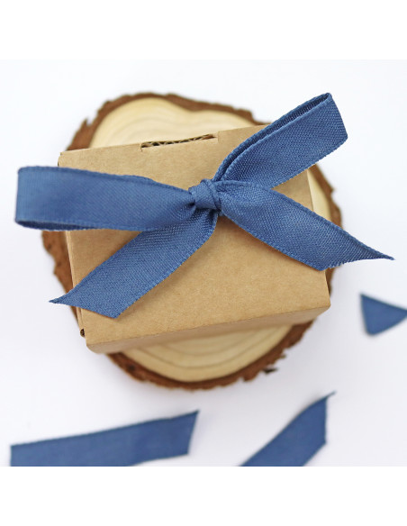 Azul índigo color linen ribbon