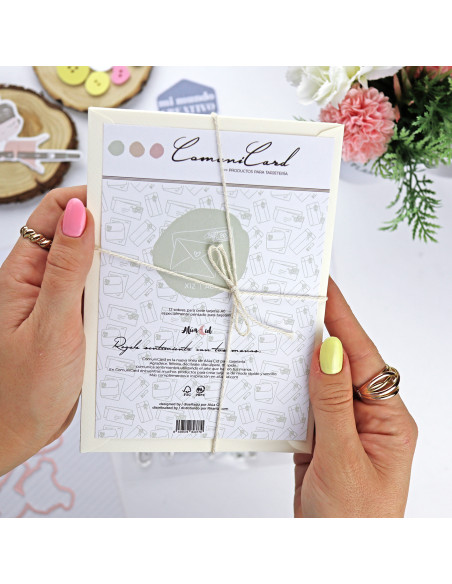 Set of 12 ivory envelopes