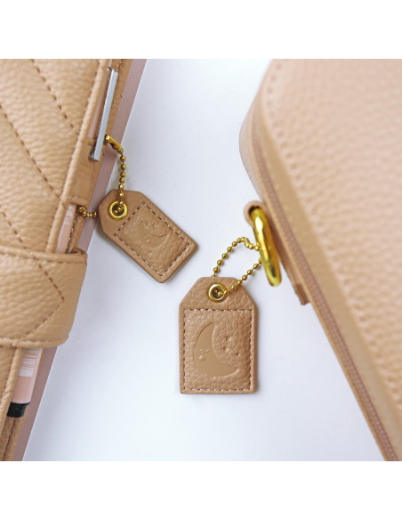 Maquillaje color Case. Stationery accesory