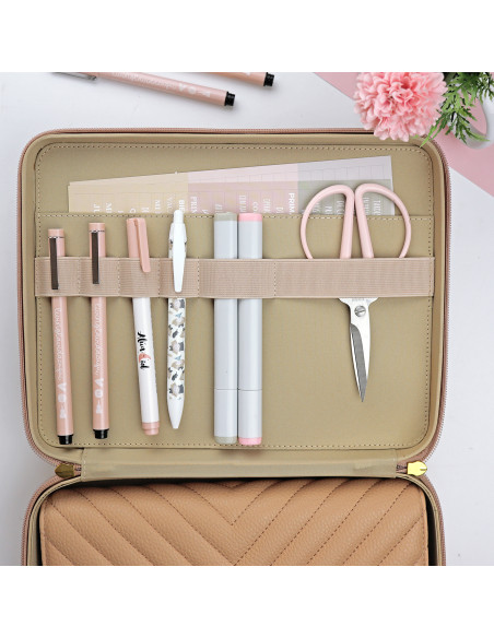 Maquillaje color Case. Stationery accesory