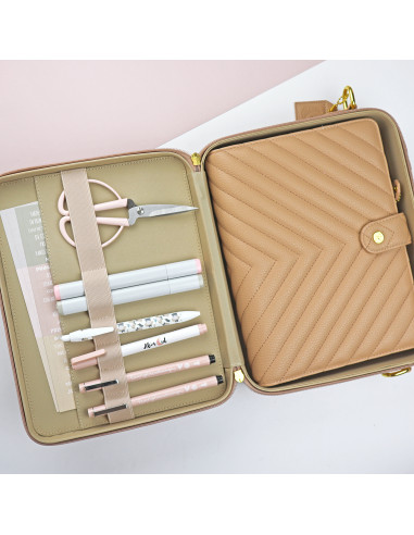 Maquillaje color Case. Stationery... Maquillaje color Case. Stationery...
