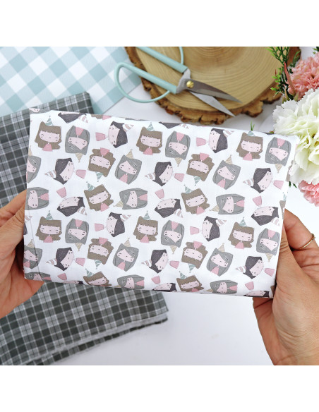 5m 3Sras printed fabric | 1Década by Alúa Cid