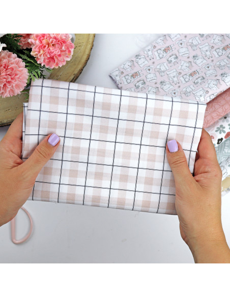 5m Cuadro Rosa printed fabric | Menos es nada by Alúa Cid