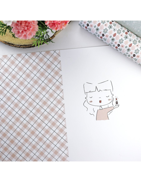 Yo Poderosa laminated paper| Menos es nada collection