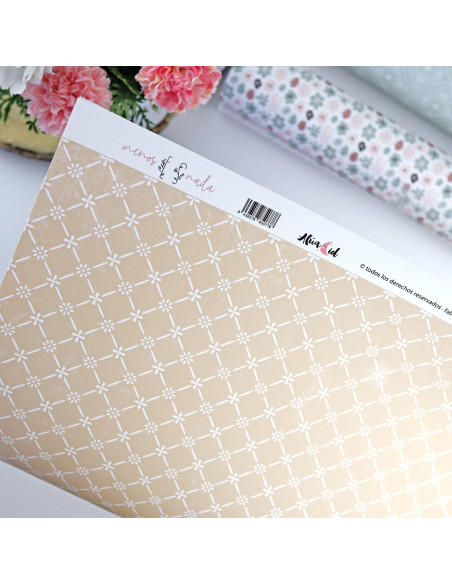 Un Cafeíto laminated paper| Menos es nada collection