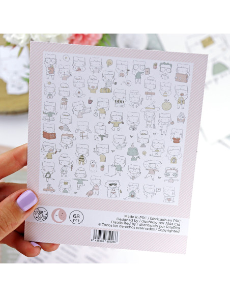 Menos es nada Die cuts