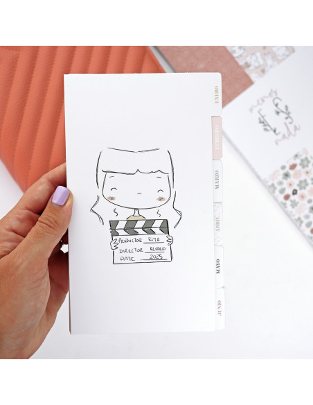 Set of 12 dividers Personal Menos es nada by Alúa Cid