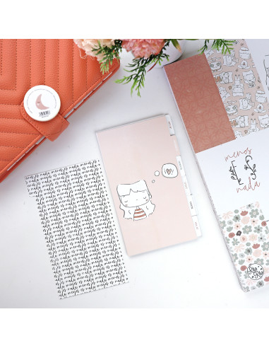 Set of 12 dividers Personal Menos es nada by Alúa Cid