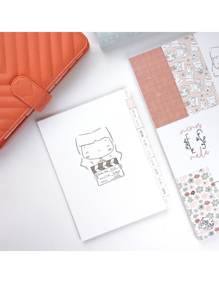 Set of 12 dividers A5 Menos es nada by Alúa Cid