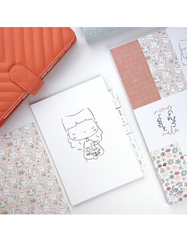 Set of 12 dividers A5 Menos es nada by Alúa Cid