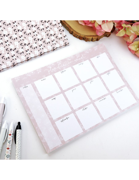 Camelias A4 annual notepad | Menos es nada collection
