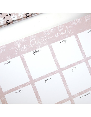 Camelias A4 annual notepad | Menos es nada collection