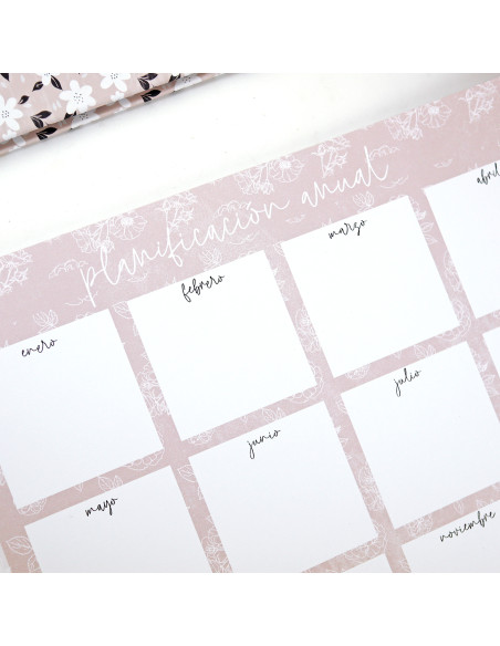 Camelias A4 annual notepad | Menos es nada collection