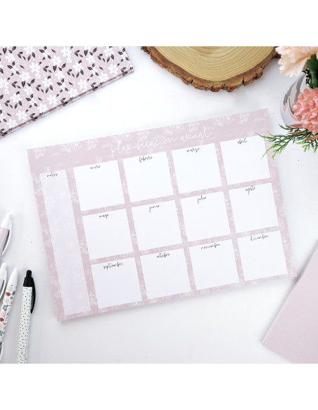 Camelias A4 annual notepad | Menos es nada collection