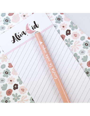 Pink pencil, 'Living la vida cuqui'