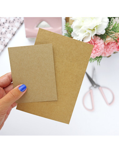 Pack of basic Kraft cards