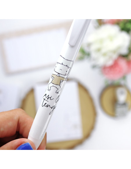 Casi lo tengo pen | Menos es Nada collection