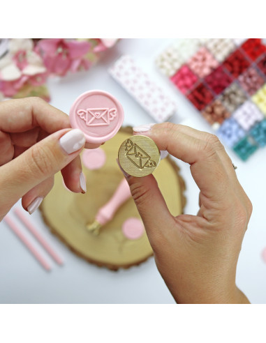 Correo Bonito Wax Seal | María de Moya Correo Bonito Wax Seal | María de Moya