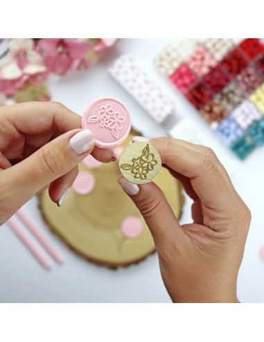 Flower Power Wax Seal | María de Moya Flower Power Wax Seal | María de Moya