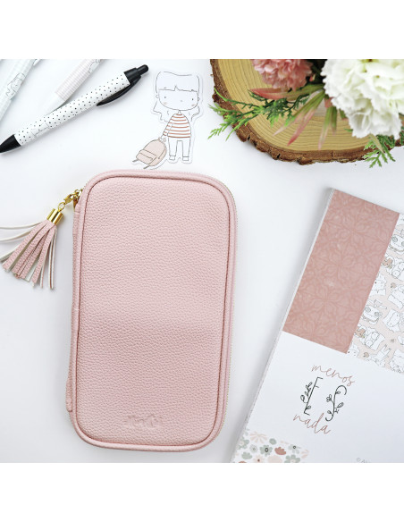 Bailarina pencil case by Alúa Cid