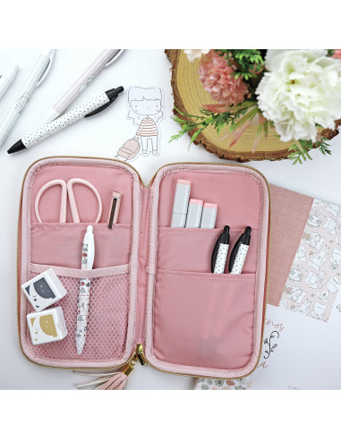 Bailarina pencil case by Alúa Cid