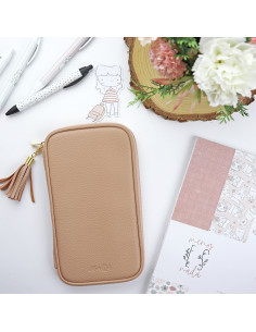 Maquillaje pencil case by Alúa Cid