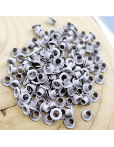Pack of 500 eyelets in Angora color 2