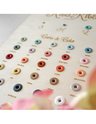 Eyelets collection display