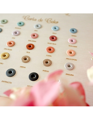 Eyelets collection display