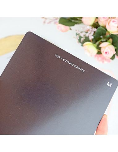 Magnetic cutting mat for CocoMummy