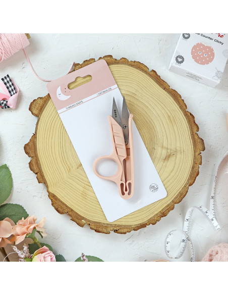 Pink thread cutter | Coco