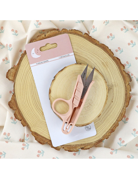 Pink thread cutter | Coco
