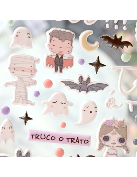 Cute Halloween puffy stickers | Alúa Cid design