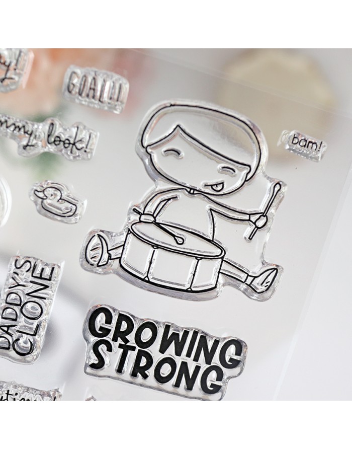 Stamp set 'Growing Strong' by Alúa Cid