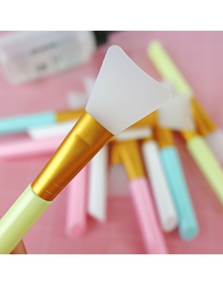 Yellow silicone spatula for adhesives and mix media