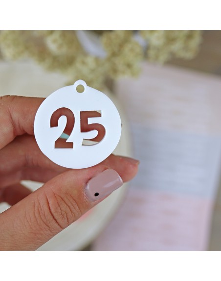 Set of marzipan methacrylate medallions