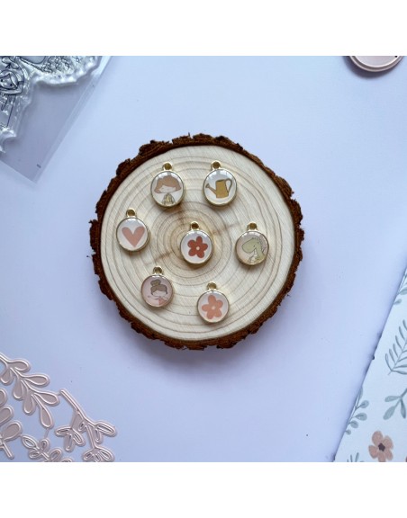 Patio metallic charms