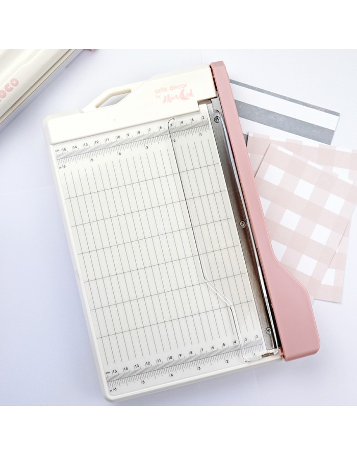 Small craft trimmer Alúa Cid