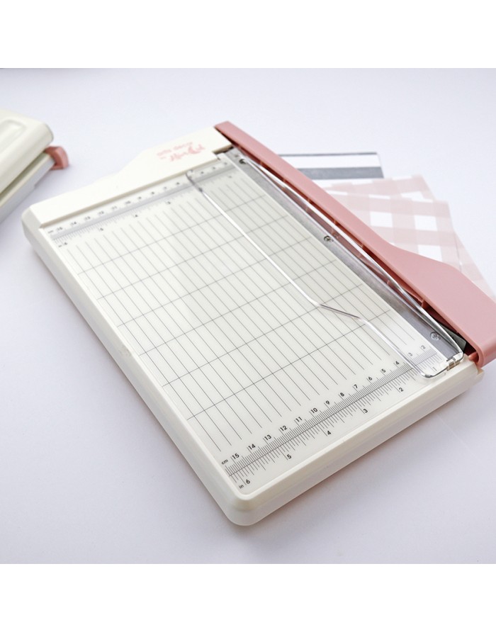 Small craft trimmer Alúa Cid